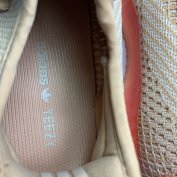Adidas Yeezy boozt 350 v2 clay size 10 - Picture 5 of 6